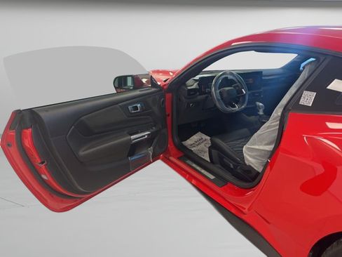 New 2025 Ford Mustang GT w/ GT Performance Package RWD image 21