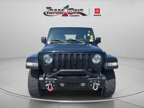 Used 2023 Jeep Wrangler Unlimited Sahara AWD/4WD image 2
