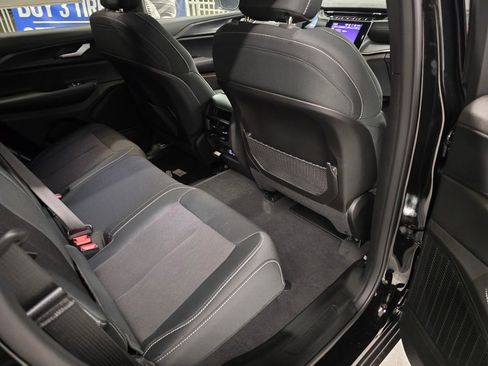 New 2025 Jeep Grand Cherokee Laredo w/ Luxury Tech Group I RWD image 30