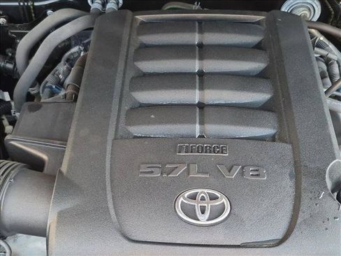 Used 2021 Toyota Tundra Limited w/ Limited Premium Package AWD/4WD image 23