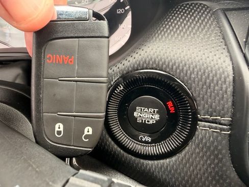 Used 2023 Jeep Compass Latitude AWD/4WD image 29