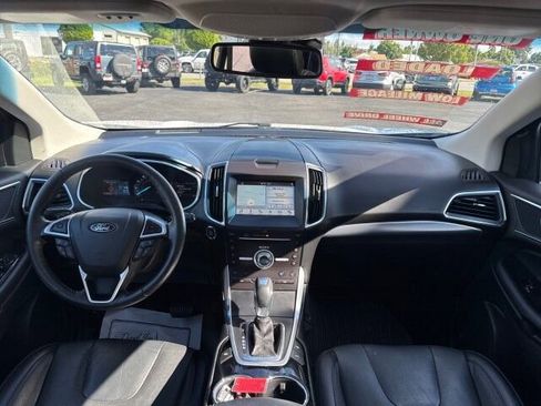 Used 2018 Ford Edge Titanium w/ Equipment Group 302A AWD/4WD image 13