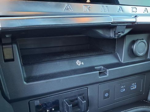 Used 2023 Nissan Armada Platinum w/ Captain's Chairs Package image 23