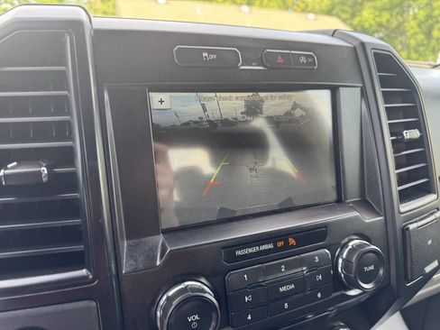 Used 2018 Ford F150 XL w/ Equipment Group 101A Mid RWD image 32