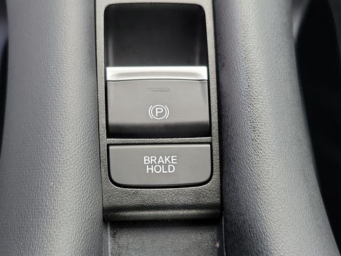 Used 2024 Honda HR-V LX image 28
