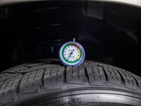 Used 2013 Ford Edge SEL image 44