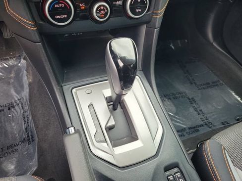 Used 2023 Subaru Crosstrek 2.0i Premium AWD/4WD image 32