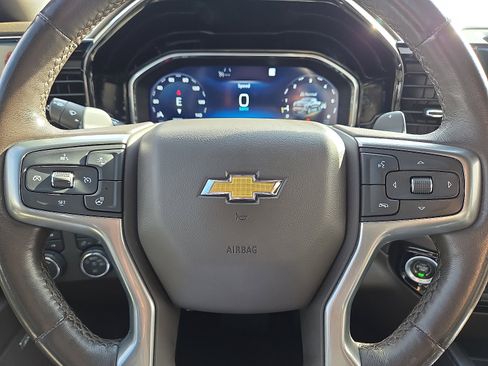 Used 2022 Chevrolet Silverado 1500 LTZ image 24