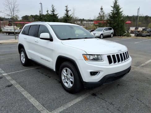 Used 2015 Jeep Grand Cherokee Laredo w/ Quick Order Package 23E image 3