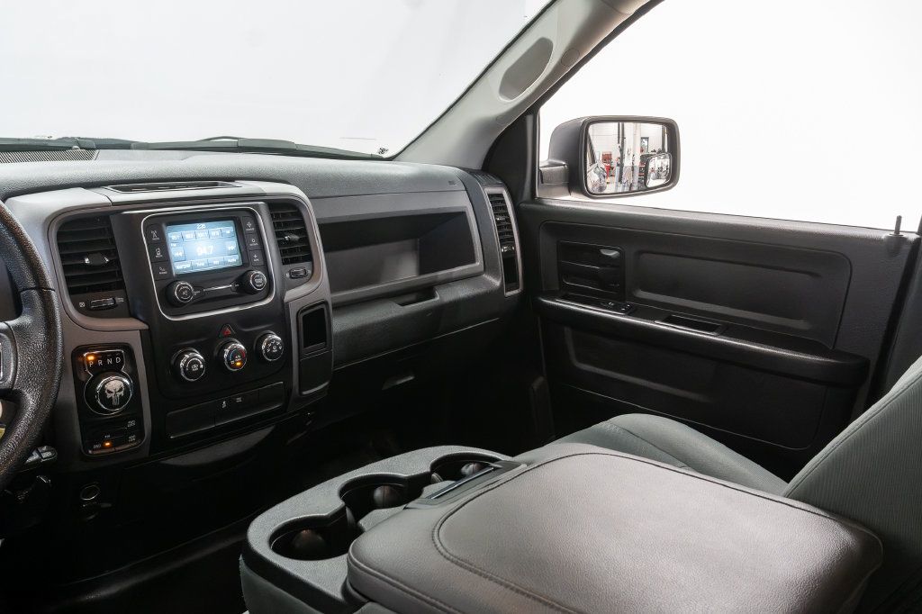 Used 2017 RAM 1500 Express w/ Express Value Package AWD/4WD image 11