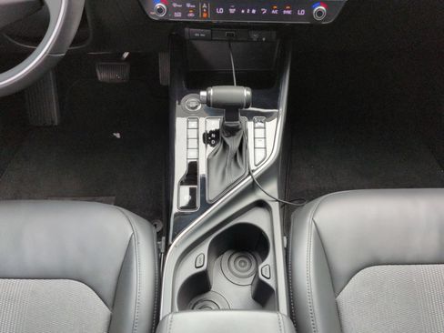 Certified 2023 Kia Niro EX FWD image 22