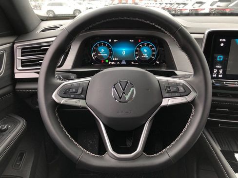 New 2025 Volkswagen Atlas Cross Sport SE AWD/4WD image 19