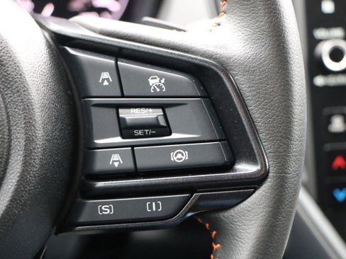 Used 2024 Subaru Crosstrek 2.5i Limited AWD/4WD image 19