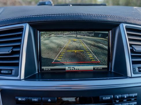 Used 2015 Mercedes-Benz ML 400 4MATIC image 21