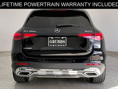 Used 2025 Mercedes-Benz GLC 350e 4MATIC image 5