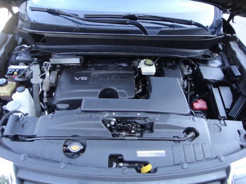 Used 2020 Nissan Pathfinder SL AWD/4WD image 18