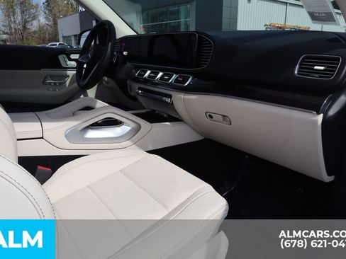 Used 2024 Mercedes-Benz GLE 450e 4MATIC w/ Winter Package image 31