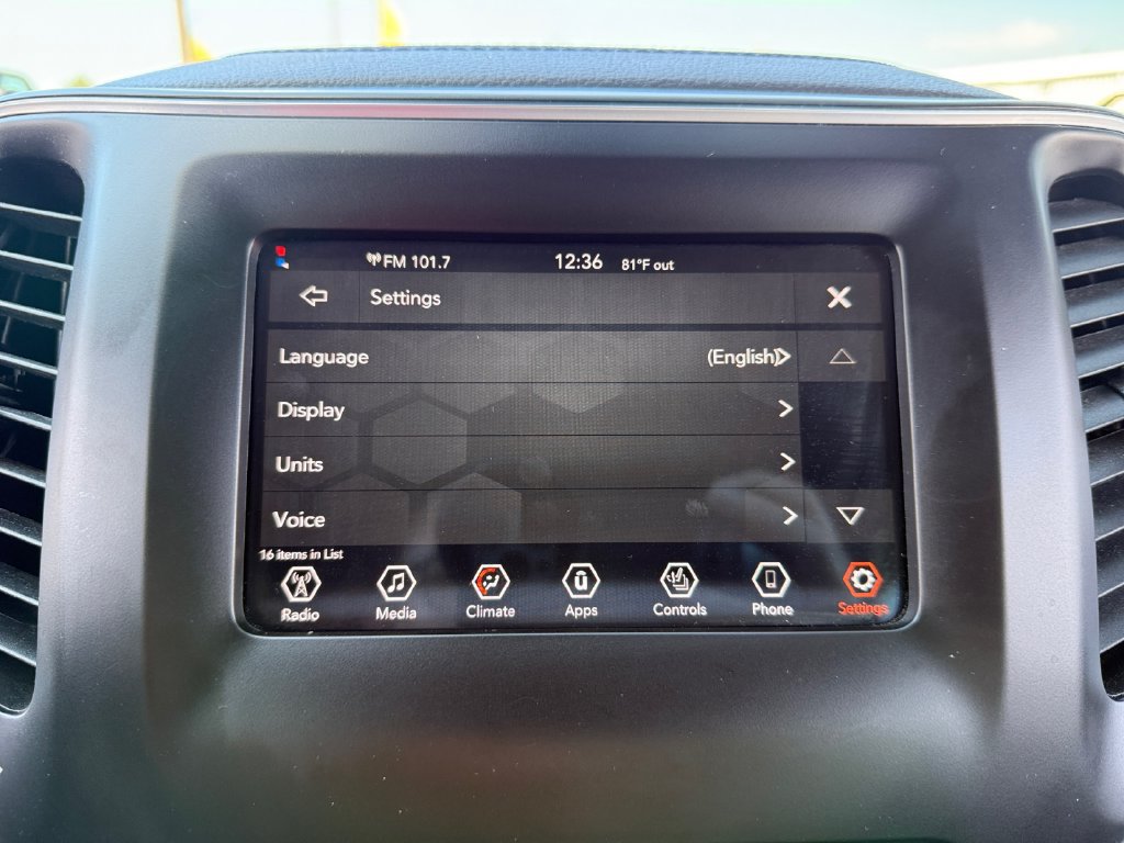 Used 2021 Jeep Cherokee Latitude Plus AWD/4WD image 49