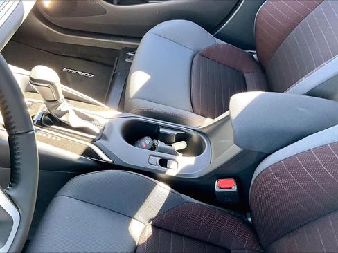 Used 2026 Toyota Corolla SE image 14