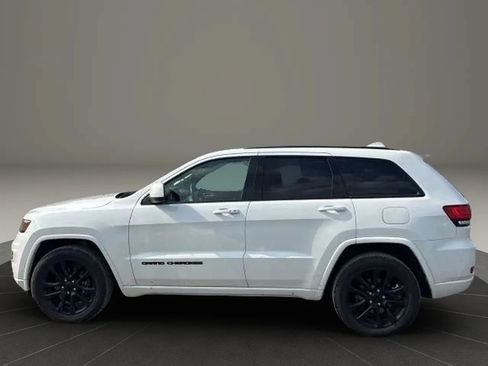 Used 2021 Jeep Grand Cherokee Laredo X AWD/4WD image 6