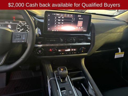 New 2026 Nissan Pathfinder SV image 18