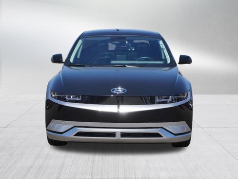 Certified 2024 Hyundai Ioniq 5 Limited AWD/4WD image 2