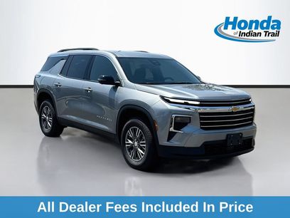 Used 2026 Chevrolet Traverse LT w/ Driver Confidence Package