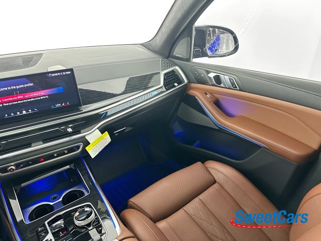 Used 2025 BMW X7 M60i AWD/4WD image 37