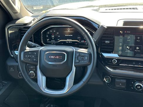 Used 2023 GMC Sierra 1500 Elevation image 21