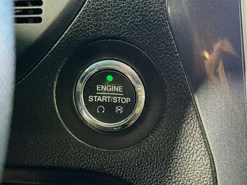 Used 2018 Ford Explorer Sport image 20