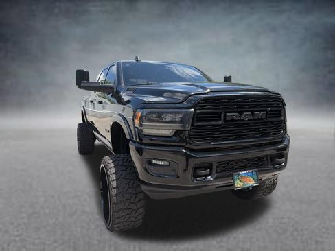 Used 2020 RAM 2500 Limited AWD/4WD image 2