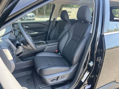 New 2026 Nissan Rogue Dark Armor FWD image 15