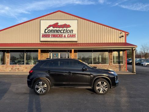 Used 2023 Mitsubishi Outlander Sport AWD image 3