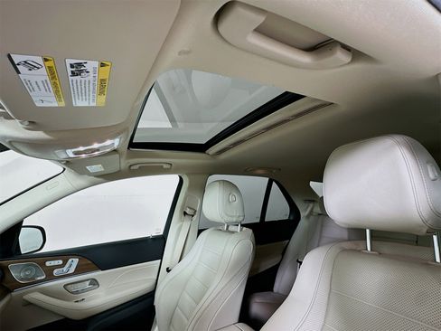 Used 2023 Mercedes-Benz GLE 450 4MATIC image 24