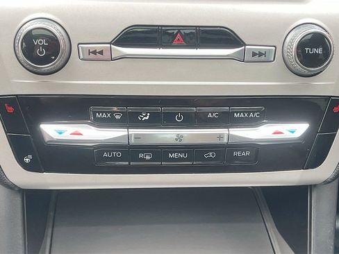 Used 2024 Ford Explorer Timberline w/ Timberline Technology Package image 16