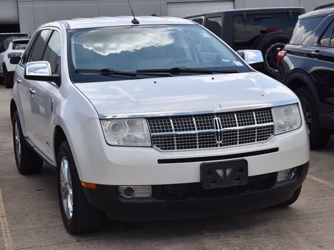 Used 2010 Lincoln MKX 2WD image 4
