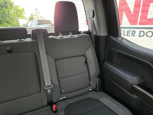 Used 2022 Chevrolet Silverado 1500 RST AWD/4WD image 14