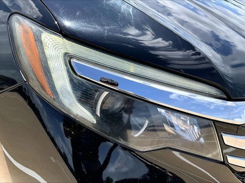Used 2018 Honda Pilot Touring image 27