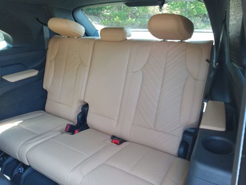 Used 2025 Cadillac Escalade IQ Luxury 2 AWD/4WD image 28