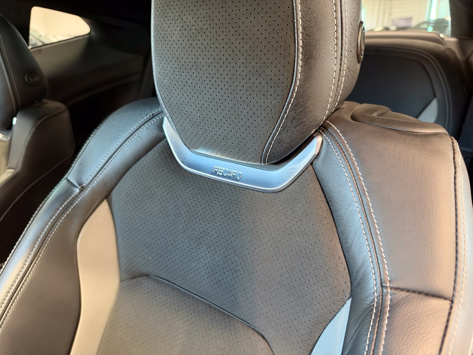 Used 2022 Chevrolet Camaro SS RWD image 16
