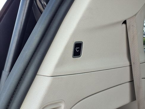 Certified 2023 Chrysler Voyager LX FWD image 20