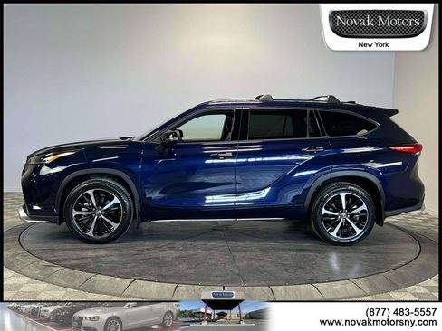 Used 2022 Toyota Highlander XSE image 5