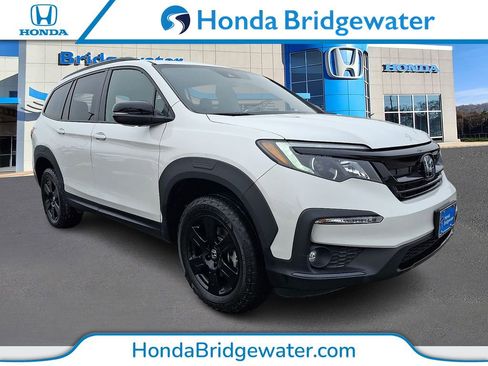 Used 2022 Honda Pilot TrailSport image 1