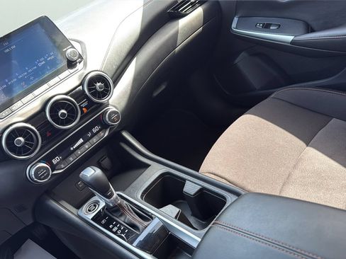 Used 2023 Nissan Sentra SR FWD image 17