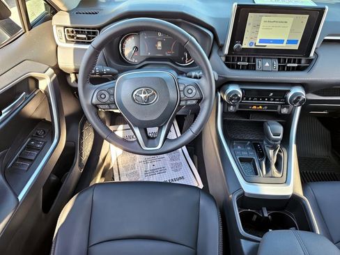 Used 2024 Toyota RAV4 XLE Premium image 10