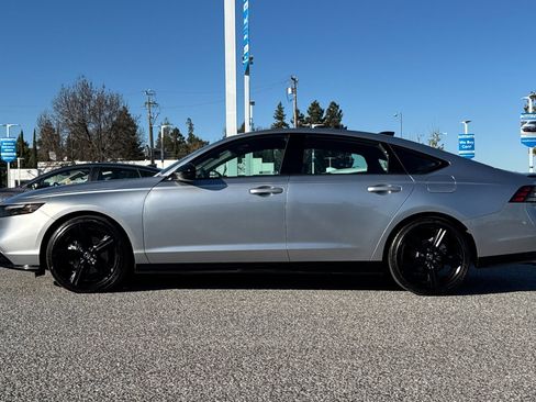 Used 2024 Honda Accord Sport image 2