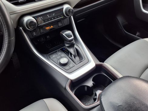 Used 2019 Toyota RAV4 Limited w/ All Weather Liner Package image 16