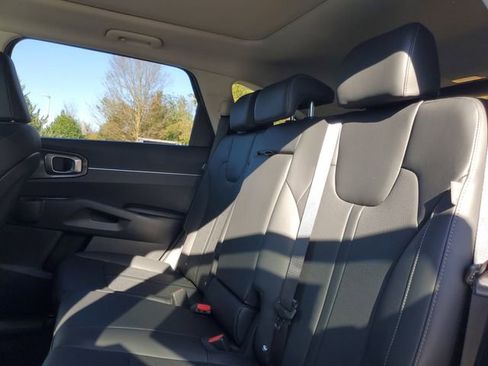 New 2026 Kia Sorento S w/ S Panoramic Sunroof Package FWD image 9