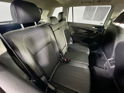 Used 2023 Volkswagen Tiguan SE image 26