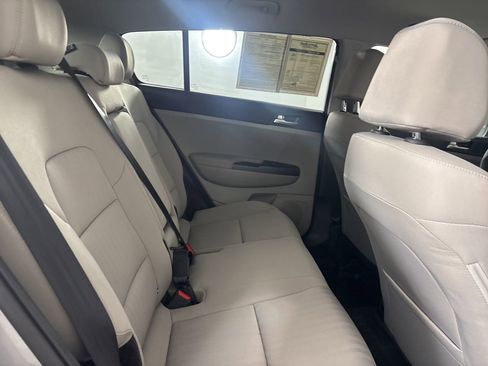 Used 2022 Kia Sportage LX FWD image 23